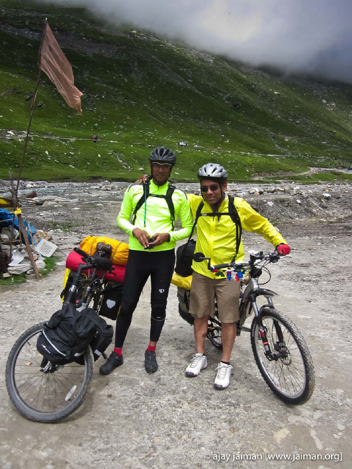 Manali to Leh — Self-supported cycling trip